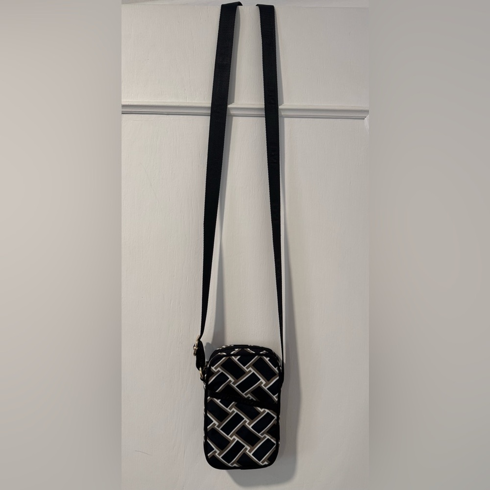 DVF x Target Collab Crossbody Bag Cellphone Holder - Vintage Weave Pattern - Picture 4 of 7
